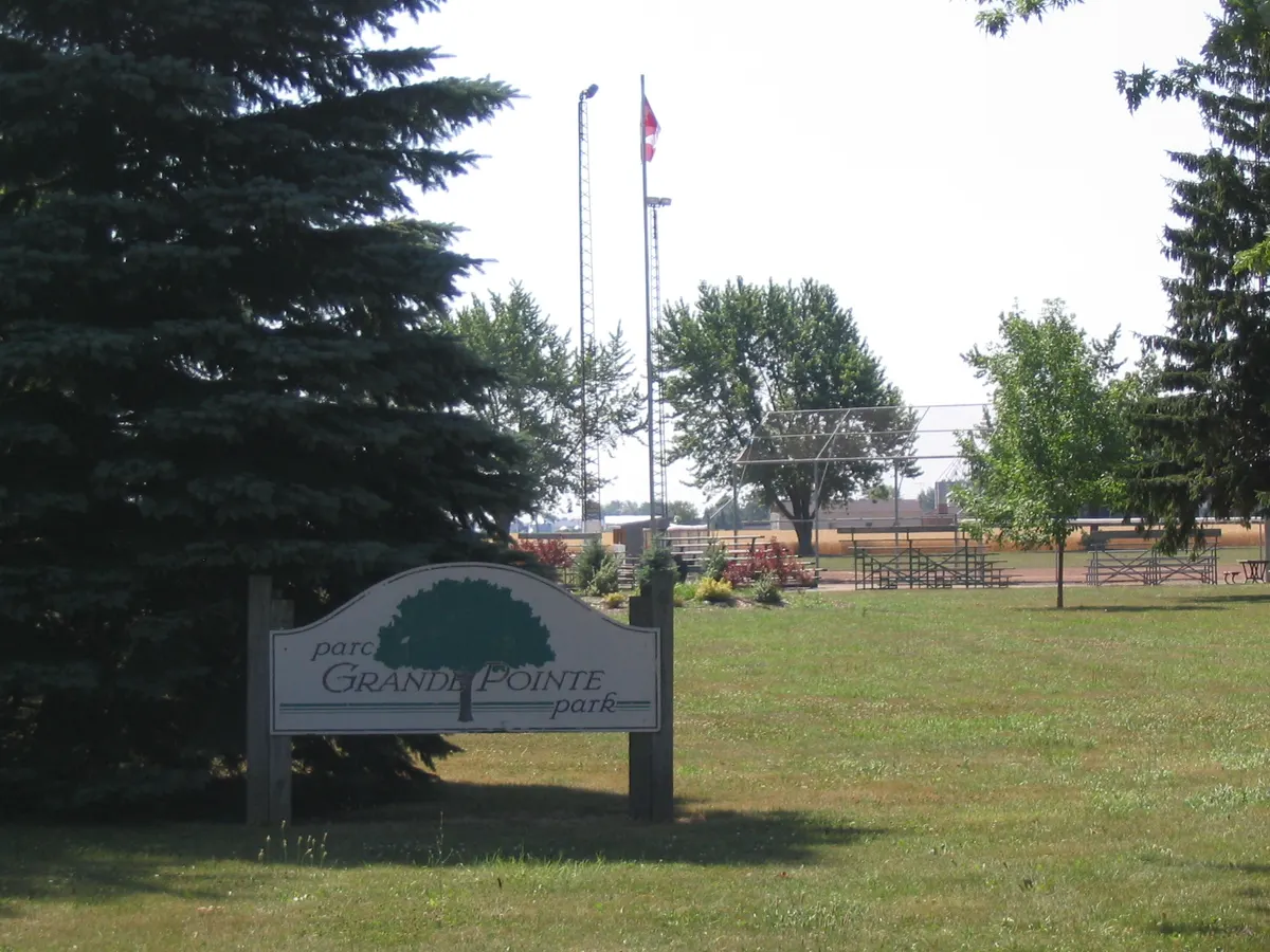 Grande Pointe Park