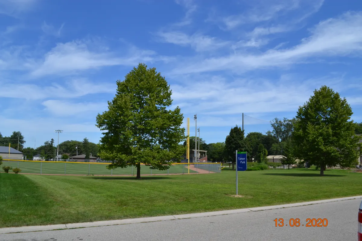 Tanser Park